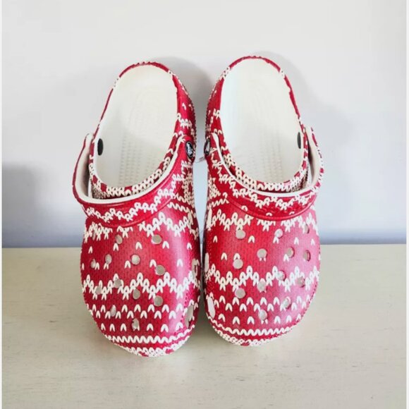Brand New Crocs Unisex Classic Holiday Sweater Clog Red and White Men's Size 12 - Picture 1 of 6